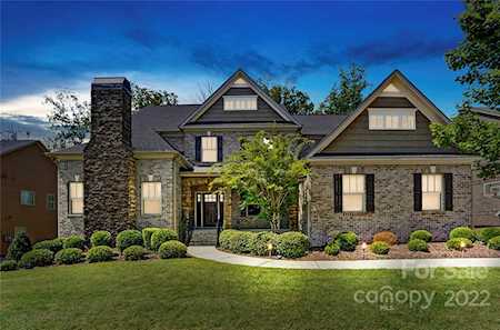 13411 Crystal Springs Dr Huntersville, NC 28078