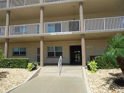 6075 Shore Blvd S #304 Gulfport, FL 33707