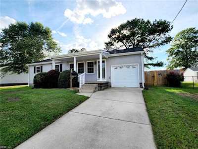 3104 Walden St Chesapeake, VA 23324