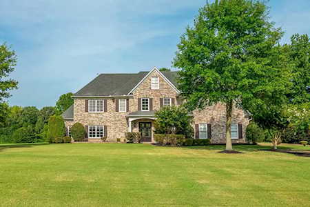 225 Spring Run Dr Eads, TN 38028