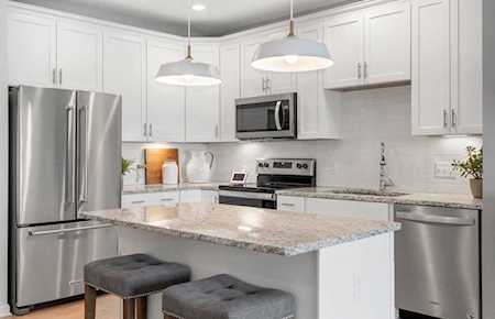 4104 Peters Farm Way #104 Westborough, MA 01581