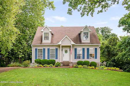 8621 Shenandoah Dr Pewee Valley, KY 40056