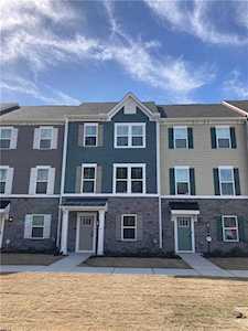 907 Barque Place Chesapeake, VA 23323