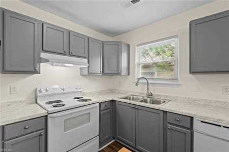 912 Riverbend Rd Virginia Beach, VA 23452