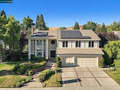 13 Stirling Dr Danville, CA 94526