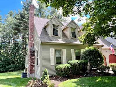 4 Concord Dr Atkinson, NH 03811
