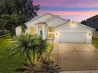 2644 Shinoak Dr Orlando, FL 32837