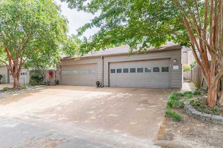 1672 E Ravenhill Dr Germantown, TN 38138