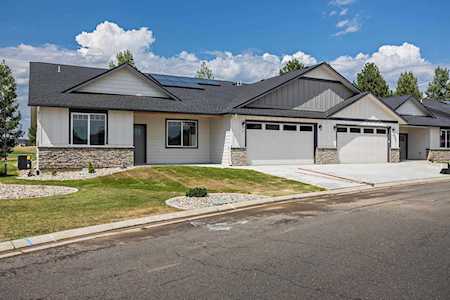 1109 N Country Club Dr Deer Park, WA 99006
