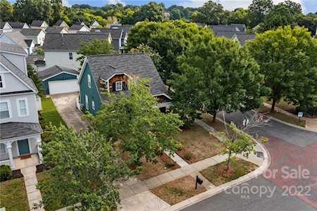 1102 Geraldine Powe Dr Charlotte, NC 28206