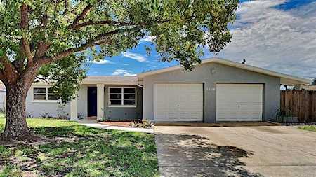 3814 Holiday Lake Dr Holiday, FL 34691