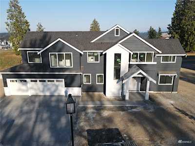 1033 123Nd Avenue Ct E Edgewood, WA 98372