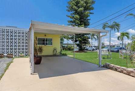 448 63rd St Holmes Beach, FL 34217