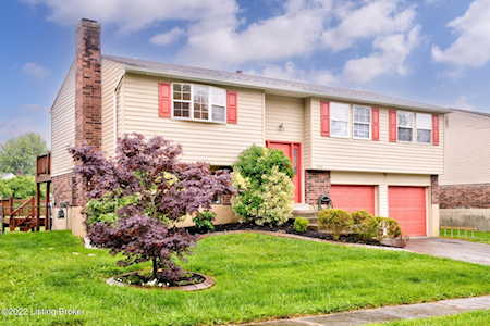 8710 Redcoat Ct Louisville, KY 40291