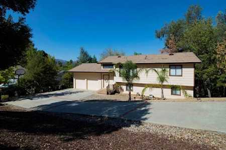 25171 Kerri Lane Ramona, CA 92065