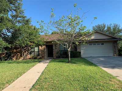 2508 Bowling Green Street Denton, TX 76201