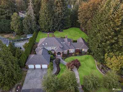 21726 NE 136th Place Woodinville, WA 98077