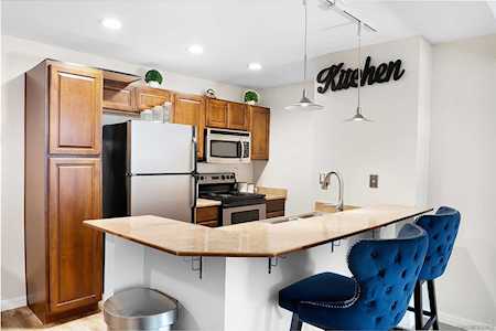 9249 Village Glen Dr #109 San Diego, CA 92123