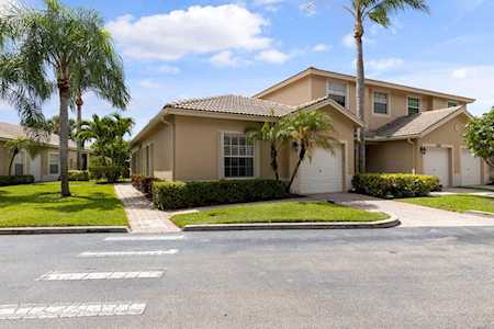 6388 Park Lake Circle Boynton Beach, FL 33437