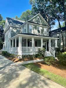 1121 Sea Island Crossing Ln Mount Pleasant, SC 29464