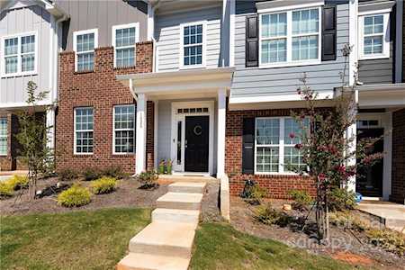 1028 Beatty Woods Dr Belmont, NC 28012