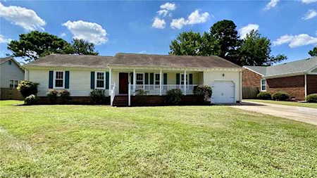 1156 Priscilla Ln Chesapeake, VA 23322