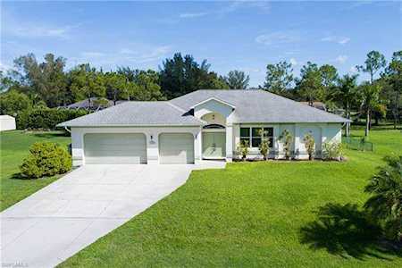 10401 Jef Nik Ln Bonita Springs, FL 34135