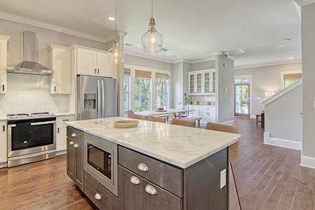 385 Shoals Dr Mount Pleasant, SC 29464