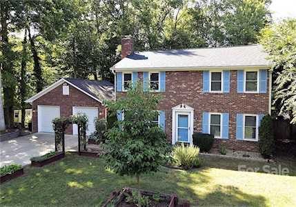 8721 Rittenhouse Circle Charlotte, NC 28270