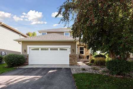815 Newberry Lane Chaska, MN 55318