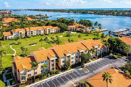 157 Yacht Club Way #310 Hypoluxo, FL 33462