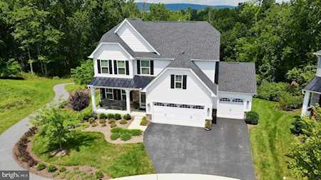 711 Potterfields Ct Brunswick, MD 21716