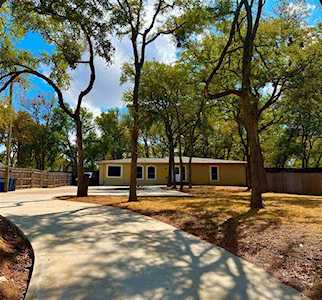 403 Norman Drive Euless, TX 76040