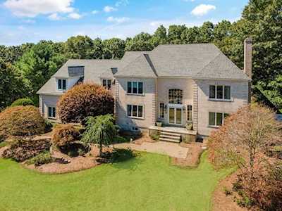 72 Eisenhower Dr Sharon, MA 02067