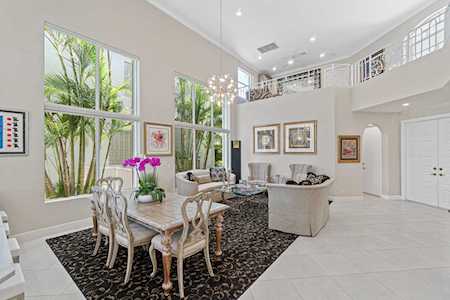 16842 Knightsbridge Lane Delray Beach, FL 33484
