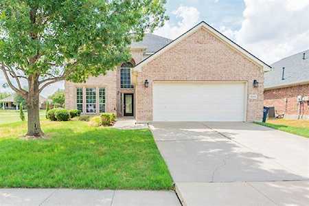 10301 Grayhawk Lane Fort Worth, TX 76244