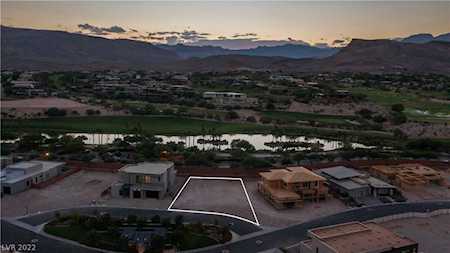 21 Grey Owl Ct Las Vegas, NV 89135