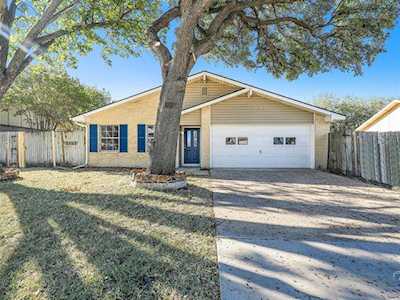 2030 Victoria Road Carrollton, TX 75007