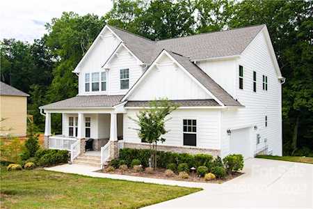 131 Farm Knoll Way Mooresville, NC 28117