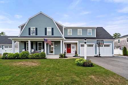 24 Screenhouse Ln Plymouth, MA 02360