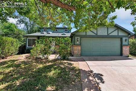1915 Seven Arrow Drive Colorado Springs, CO 80915
