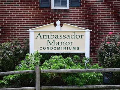 25-2 Arlington Rd #2 Woburn, MA 01801