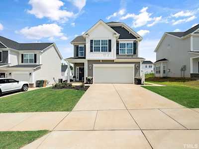 63 Douglas Fir Place Clayton, NC 27520