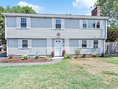 27 Plant Rd Waltham, MA 02451