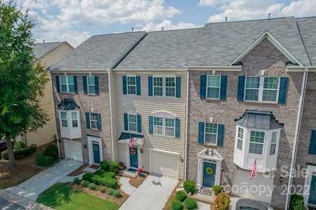 6200 Rockefeller Ln Charlotte, NC 28210