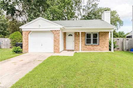 3804 Iola Ct Virginia Beach, VA 23456