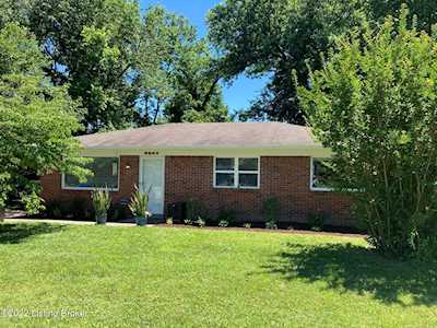 9604 Walnutwood Way Louisville, KY 40299
