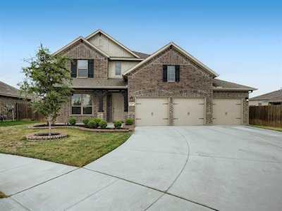 6105 Fort Cobb Court Fort Worth, TX 76179