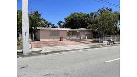 1220 S Cypress Rd Pompano Beach, FL 33060