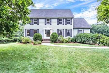 18 Jackson Circle Franklin, MA 02038